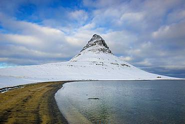 Mountain Kirkjufell with snow, peninsula Snaefellsnes, Vesturland, Iceland, Europe