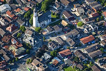 Town centre with church and pedestrian zone, Garmisch-Partenkirchen, Bavaria, Upper Bavaria, Germany, Europe