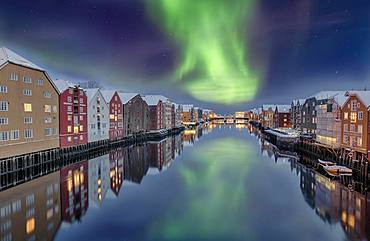 Winter, Bakklandet, Warehouses, Trondheim, Norway, Europe