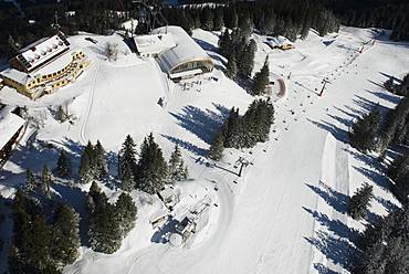 Kreuzeck with witch's cauldron lift and fun park in the Garmisch Classic area, aerial view, Garmisch-Partenkirchen, Upper Bavaria, Bavaria, Germany, Europe