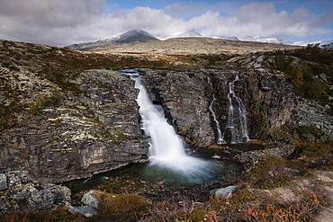 Storulfossen Waterfall, Store Ula River, Autumn, Rondane National Park, Norway, Europe