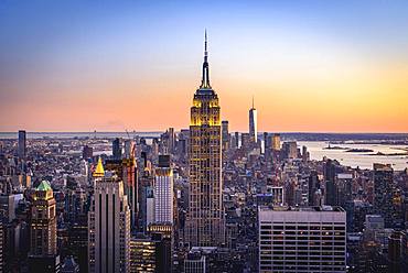 View of Midtown and Downtown Manhattan and Empire State Building from Top of the Rock Observation Center at sunset, Rockefeller Center, Manhattan, New York City, New York State, USA State, USA, North America