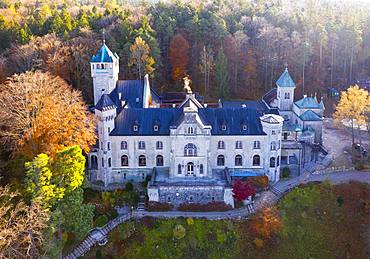 Seeburg Castle on Lake Starnberg, near Muensing, Fuenfseenland, aerial view, Upper Bavaria, Bavaria, Germany, Europe