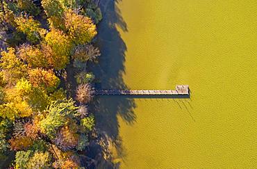 Autumn atmosphere at Lake Starnberg near St. Heinrich, aerial view, Fuenfseenland, Upper Bavaria, Bavaria, Germany, Europe