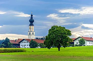 Baroque church of St. James the Elder in the hamlet of Albertaich, Obing, Chiemgau, Upper Bavaria, Bavaria, Germany, Europe