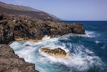 Surf and waves, Atlantic Ocean, south coast, La Palma, Canary Islands, Canary Islands, Spain, Europe