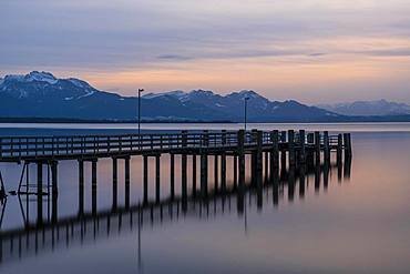 Footbridge at sunset at Chiemsee, Chiemgau and Schliersee Alps, near Chieming, Chiemgau, Alpine foothills, Bavaria, Germany, Europe