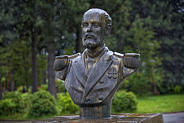 Arturo Prat Chacon Statue, Cochrane village, Pan-American Highway, Aysen Region, Patagonia, Chile, South America