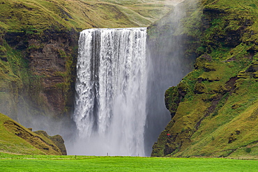 Skogafoss waterfall, Skogafoss, Skogar, ring road, Suourland, Sudurland, Southern Iceland, Iceland, Europe