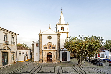 Church in the city centre, Obidos, Portugal, Europe