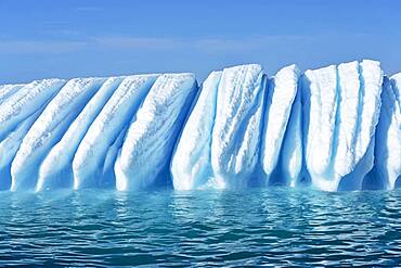 Iceberg drifts through Icefjord, UNESCO World Heritage Site, Disko Bay, Ilulissat, West Greenland, Greenland, North America