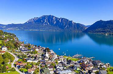 Drone recording, Unterach am Attersee with Hoellengebirge, Salzkammergut, Upper Austria, Austria, Europe