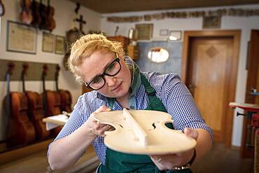 Master Luthier Rainer W. Leonhardt, Mittenwald, Bavaria, Germany, Europe