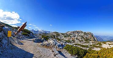 Dachstein Hai on the Heilbronn circular hiking trail with views of the Hohe Dachstein, Dachstein massif, Krippenstein, Obertraun, Salzkammergut, Upper Austria, Austria, Europe