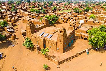 Aerial view, local view, Yama Mosque, Sudano-Sahel Architecture, Yaama, Niger, Africa