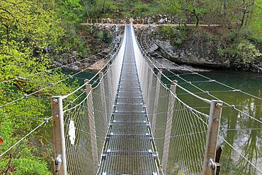 Suspension bridge over the Danube, Danube valley, Upper Danube nature park Park, Inzigkofen, Baden-Wuerttemberg, Germany, Europe