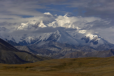 Mount Denali, formerly Mount McKinley, Stony Hill View, Denali National Park, Alaska, USA, North America