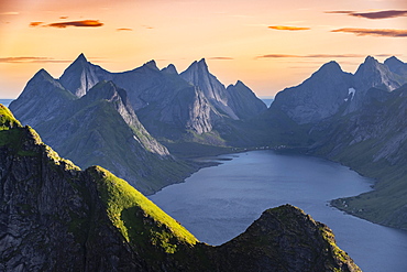 Evening atmosphere, view from Reinebringen, Reinebriggen, Reinefjord with mountains, Moskenes, Moskenesoey, Lofoten, Norway, Europe