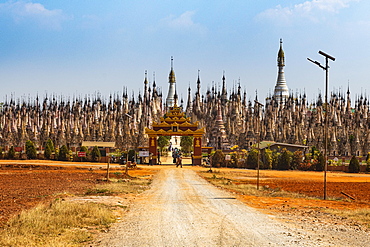 Kakku's pagoda with its 2500 stupas, Kakku, Shan state, Myanmar, Asia