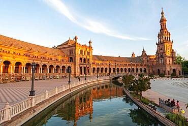 Plaza de Espana in the evening light with reflection in the canal, Sevilla, Andalusia, Spain, Europe