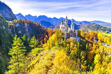 Neuschwanstein Castle in autumn, near Schwangau, Ostallgaeu, Allgaeu, Swabia, Bavaria, Germany, Europe