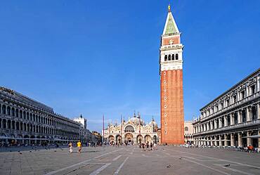 St. Mark's Square, with Campanile Bell Tower, Venice, Veneto, Italy, Europe