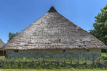 Swedish house with thatched roof built in 1554, small farmhouse in late medieval architectural style, today in the Franconian Open Air Museum, Bad Windsheim, Middle Franconia, Bavaria, Germany, Europe