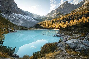 Turquoise-green Lake Sorapis, Lago di Sorapis, Dolomites, Belluno, Italy, Europe