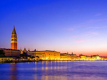 Grand Canal at dawn, Doge's Palace and Campanile Bell Tower in the background, Venice, Venezia, Veneto, Italy, Europe