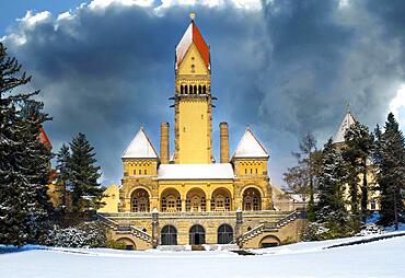 Crematorium, southern cemetery, in snow in winter, Leipzig, Saxony, Germany, Europe