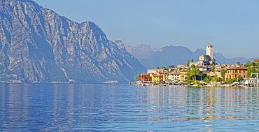 Historic coastal town of Malcesine with the castle Castello Scaligero, Malcesine, Eastern Lake Garda, Verona Italy, Trentino-Alto Adige, Italy, Europe