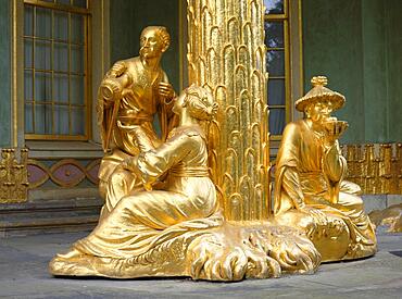 Group of figures, gilded, Chinese Tea House, Sanssouci Palace Park, Potsdam, Brandenburg, Germany, Europe