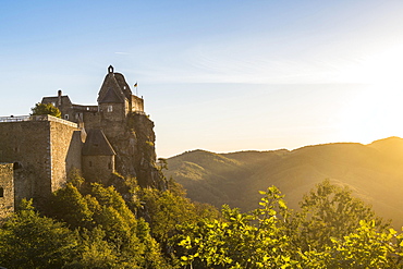 Castle Aggstein overlooking the Danuba in the Wachau at sunset, Austria, Europe