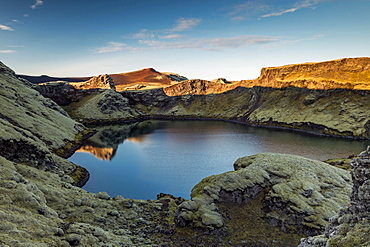 Crater lake, moss-covered Laki crater or Lakagigar, crater row, highlands, South Iceland, Suourland, Iceland, Europe