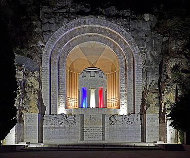 Monument to the Fallen at the Port, Nice, Departement Alpes-Maritimes, Provence-Alpes-Cote d'Azur, France, Europe