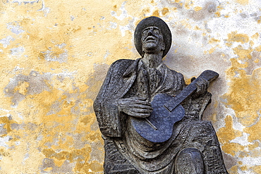 Sculpture, Musician leans against wall, Monument to Karel Hasler, Hasler, murdered in Mauthausen concentration camp, sculptor Stanislav Hanzik, Hradschin Castle Hill, Prague, Bohemia, Czech Republic, Europe