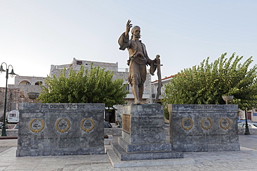 Freedom fighter Petros Mavromichalis, statue at Athanaton Square, Areopolis, Mani Peninsula, Laconia, Peloponnese, Greece, Europe