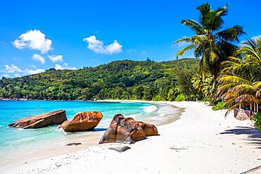 Takamaka beach with granite rocks, Mahe, Seychelles, Mahe, Seychelles, Africa