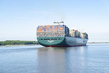 Container ship on the Elbe, Hamburg, Germany, Europe