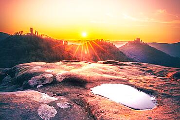 Viewpoint on a sandstone, in autumn and winter sunrise in the morning, Dahn, Palatinate Forest, Rhineland-Palatinate, Germany, Europe