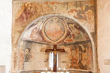 Medieval frescoes from the school of Friedrich Pacher, replica of a Romanesque crucifix, castle chapel, Taufers Castle, Sand in Taufers (Campo Tures), Ahrntal, Valle Aurina, Pustertal, Valle Pusteria, Central Alps, Zillertal Alps, Main Alpine Ridge, South Tyrol, Alto Adige, Italy, Europe