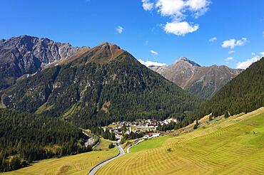 Stubai Alps, mountaineering village Sankt Sigmund im Sellrain, Tyrol, Austria, Europe