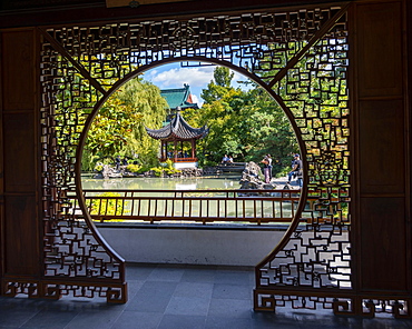 Portal, Dr. Sun Yat-Sen Classical Chinese Garden, traditional Chinese architecture, Vancouver, British Columbia, Canada, North America