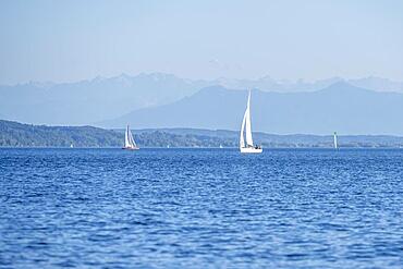 Sailboats on the lake, Lake Ammer, Upper Bavaria, Germany, Europe