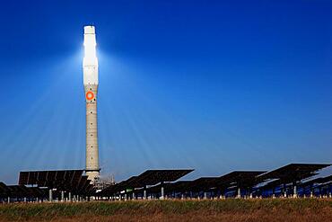 High-tech Gemasolar solar power plant in Fuentes de Andalucia near Seville, solar tower, solar thermal power plant, Andalusia, Spain, Europe