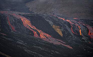 Glowing lava, lava flow, lava field, active table volcano Fagradalsfjall, Krysuvik volcanic system, Reykjanes Peninsula, Iceland, Europe