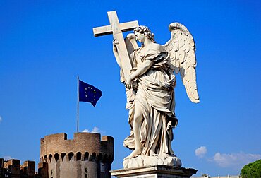 Statue Angel with the Cross on the Angel Bridge over the Tiber, Rome, Italy, Europe