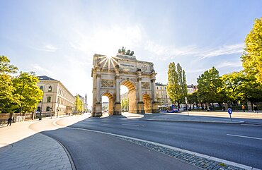 Sun Star, Siegestor and Leopoldstrasse, Neoclassical architecture, Bavaria, Munich, Bavaria, Germany, Europe