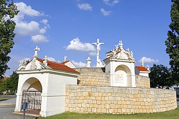 Calvary with Stations of the Cross in Frauenkirchen, Lake Neusiedl National Park, Seewinkel, Northern Burgenland, Burgenland, Austria, Europe