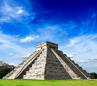 Travel Mexico background, Anicent Maya mayan pyramid El Castillo (Kukulkan) in Chichen-Itza, Mexico, Central America